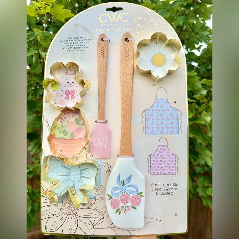 Mommy and me 8 pc Baking Set with Pink and White Spatulas + cookie cutters